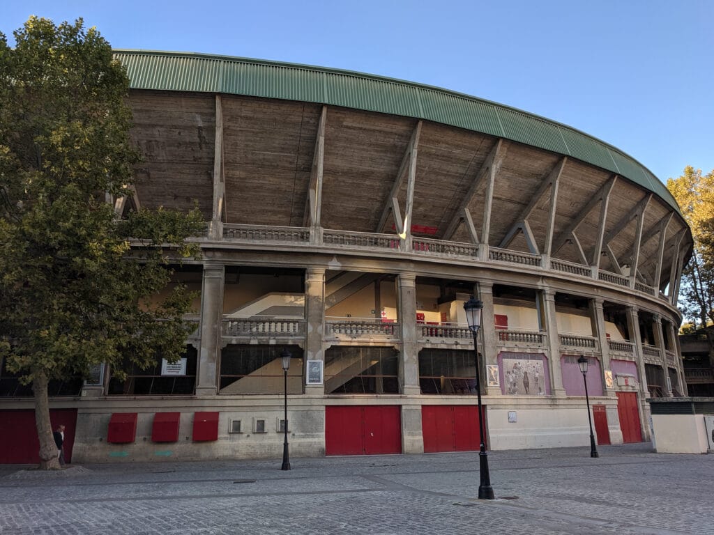 Stadium that running of the bulls goes to.