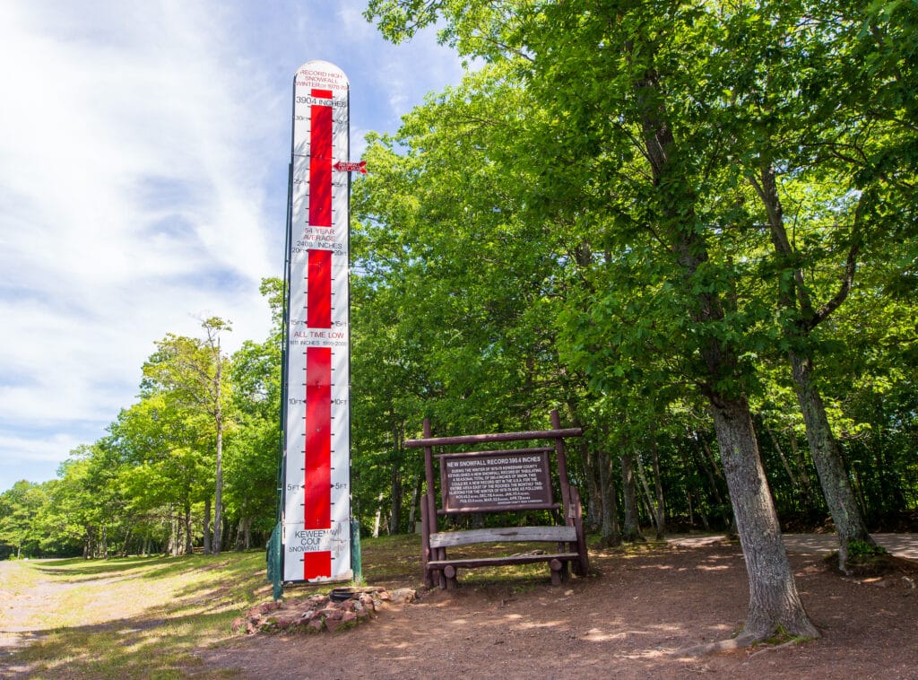 Snowfall record meter for the Keweenaw Peninsula in 1978-79 390.4