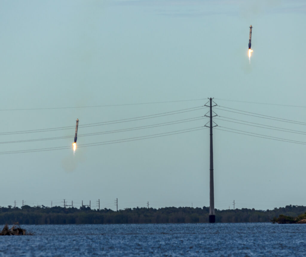 Falcon Heavy Boosters Landing